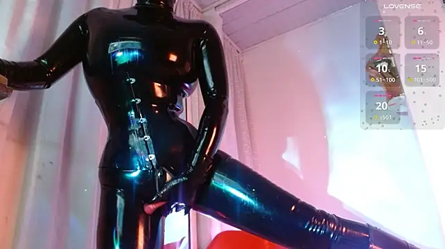 LatexDevil_Blondie Live Sex Cam-Show