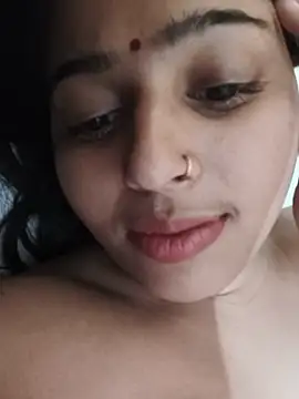 Cute-Simmi69 live sex-cam show
