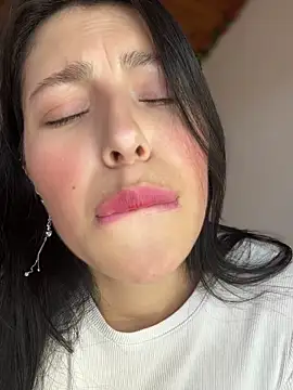 GiuliaBianchi Pertunjukan Kamera Seks Langsung