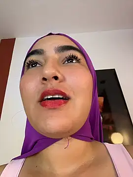 عرض كام Malika_Noor الجنسي المباشر